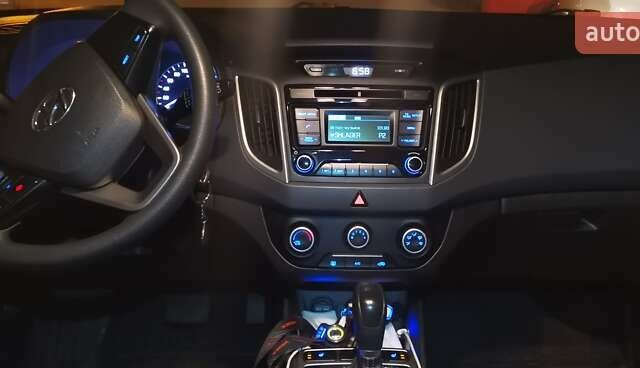 Белый Хендай Крета, объемом двигателя 1.59 л и пробегом 179 тыс. км за 13388 $, фото 4 на Automoto.ua