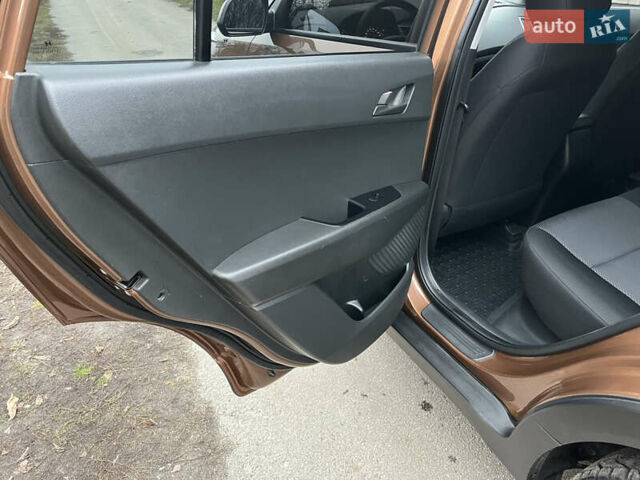 Коричневий Хендай Крета, об'ємом двигуна 1.59 л та пробігом 68 тис. км за 12999 $, фото 13 на Automoto.ua