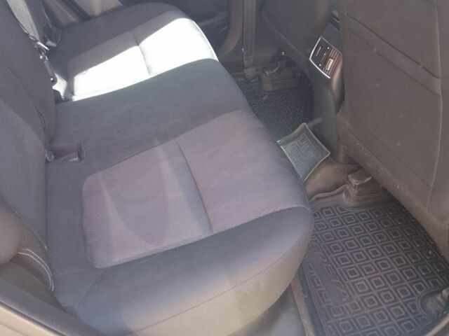 Серый Хендай Крета, объемом двигателя 1.6 л и пробегом 53 тыс. км за 13000 $, фото 4 на Automoto.ua