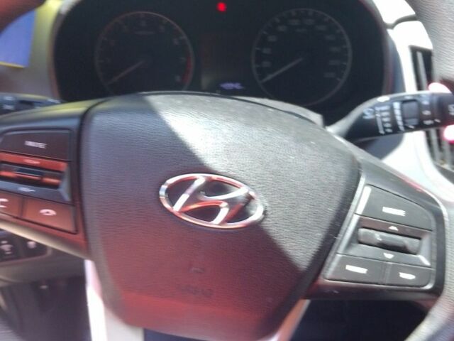 Серый Хендай Крета, объемом двигателя 1.6 л и пробегом 53 тыс. км за 13000 $, фото 2 на Automoto.ua