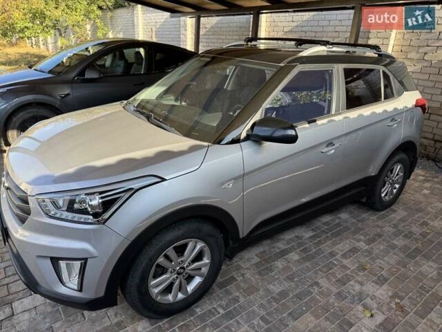 Хендай Крета 2017 у Харкові на Automoto.ua Сірий Хендай Крета, об'ємом двигуна 1.59 л та пробігом 70 тис. км за 14750 $, фото 4 на Automoto.ua