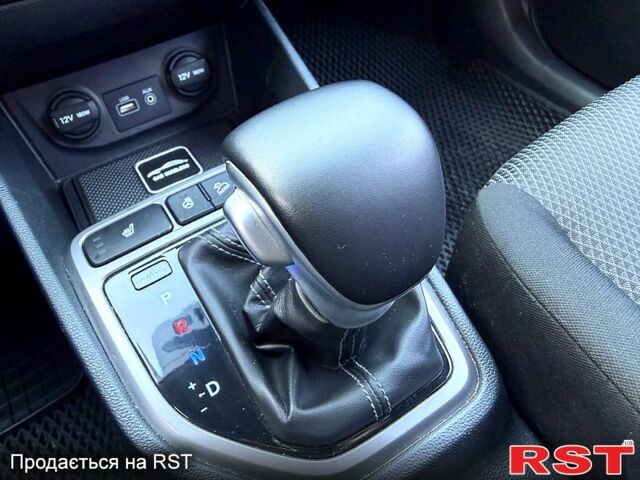 Серый Хендай Крета, объемом двигателя 1.6 л и пробегом 69 тыс. км за 16300 $, фото 11 на Automoto.ua