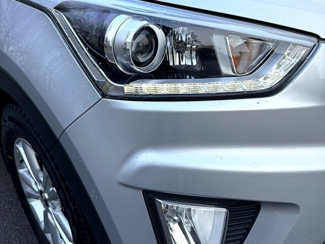 Серый Хендай Крета, объемом двигателя 1.6 л и пробегом 69 тыс. км за 16300 $, фото 3 на Automoto.ua