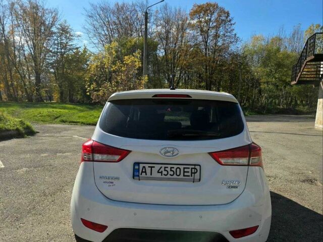 Белый Хендай Другая, объемом двигателя 1.4 л и пробегом 171 тыс. км за 6700 $, фото 3 на Automoto.ua