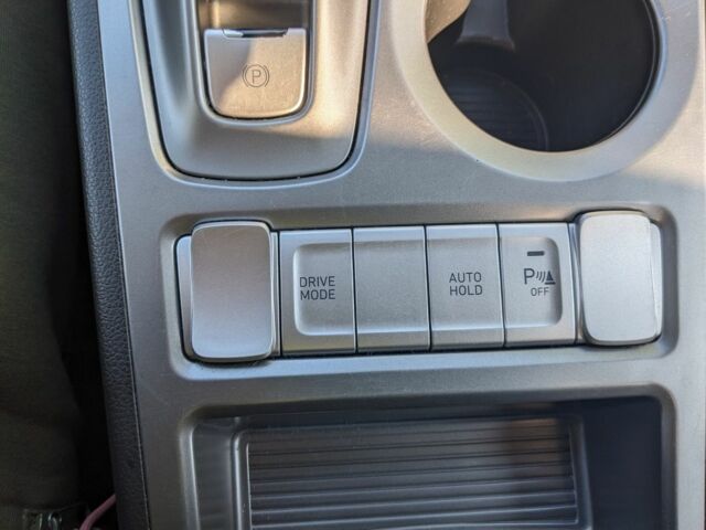 Белый Хендай Другая, объемом двигателя 0 л и пробегом 33 тыс. км за 15900 $, фото 19 на Automoto.ua