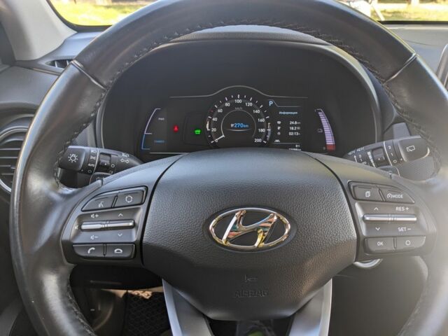 Белый Хендай Другая, объемом двигателя 0 л и пробегом 33 тыс. км за 15900 $, фото 11 на Automoto.ua