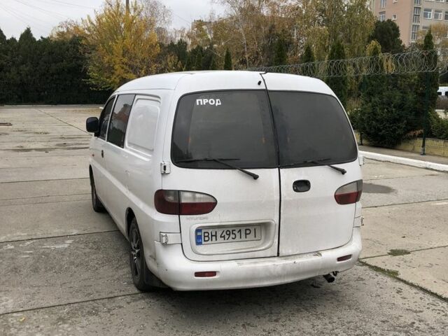 Белый Хендай Другая, объемом двигателя 2.5 л и пробегом 500 тыс. км за 3400 $, фото 3 на Automoto.ua