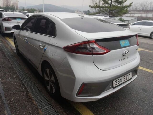 Белый Хендай Другая, объемом двигателя 0 л и пробегом 70 тыс. км за 3800 $, фото 2 на Automoto.ua