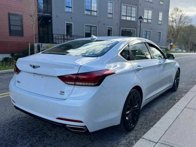 Белый Хендай Другая, объемом двигателя 3.8 л и пробегом 55 тыс. км за 3200 $, фото 2 на Automoto.ua