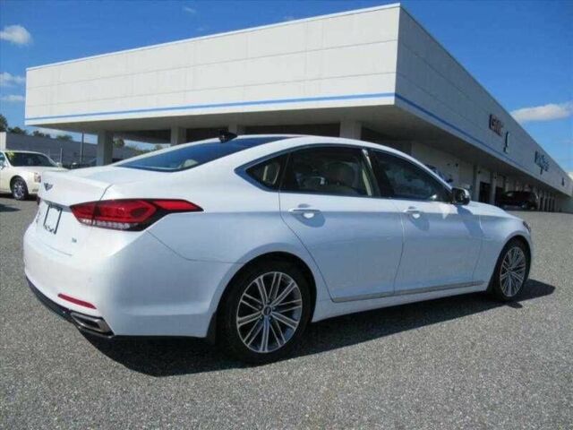 Белый Хендай Другая, объемом двигателя 3.8 л и пробегом 45 тыс. км за 3900 $, фото 2 на Automoto.ua