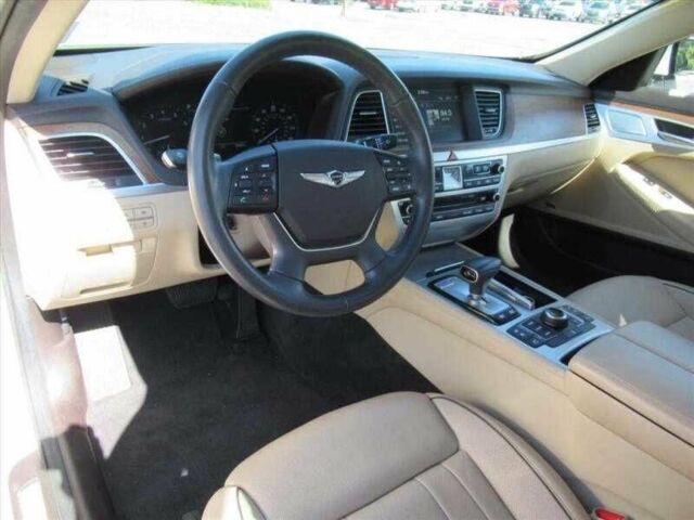 Белый Хендай Другая, объемом двигателя 3.8 л и пробегом 45 тыс. км за 3900 $, фото 4 на Automoto.ua