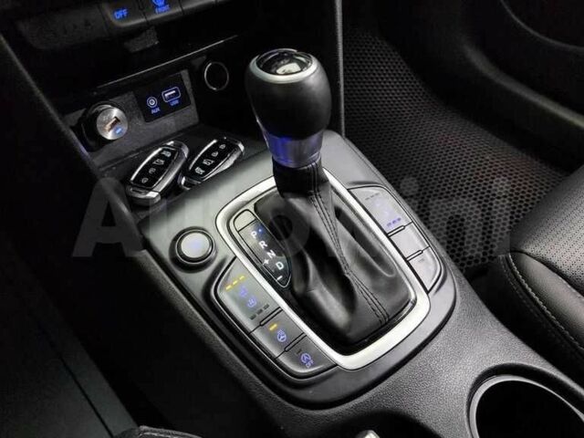 Білий Хендай Інша, об'ємом двигуна 1.6 л та пробігом 129 тис. км за 11500 $, фото 8 на Automoto.ua