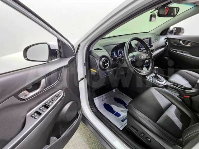 Білий Хендай Інша, об'ємом двигуна 1.6 л та пробігом 129 тис. км за 11500 $, фото 9 на Automoto.ua