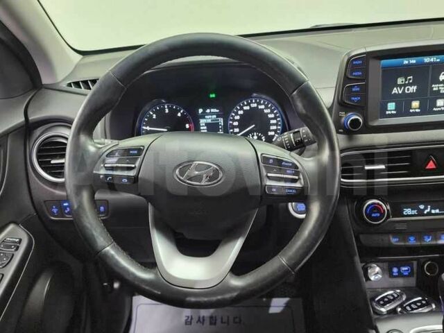 Білий Хендай Інша, об'ємом двигуна 1.6 л та пробігом 129 тис. км за 11500 $, фото 5 на Automoto.ua