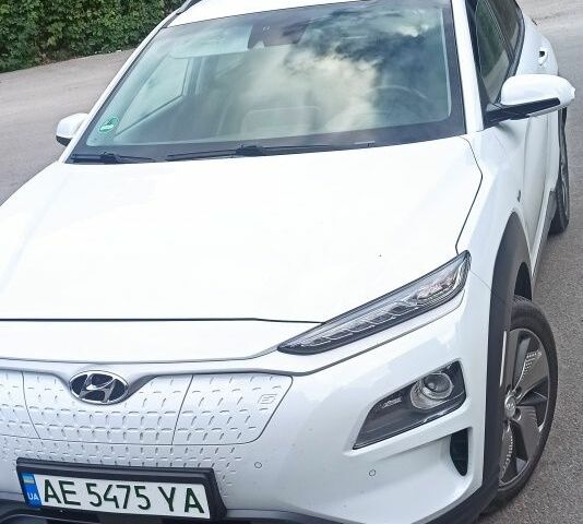 Белый Хендай Другая, объемом двигателя 0 л и пробегом 118 тыс. км за 17500 $, фото 1 на Automoto.ua