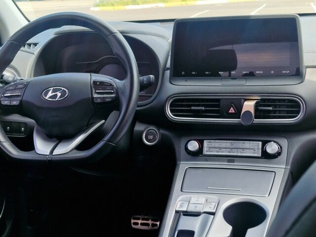 Белый Хендай Другая, объемом двигателя 0 л и пробегом 95 тыс. км за 15500 $, фото 11 на Automoto.ua