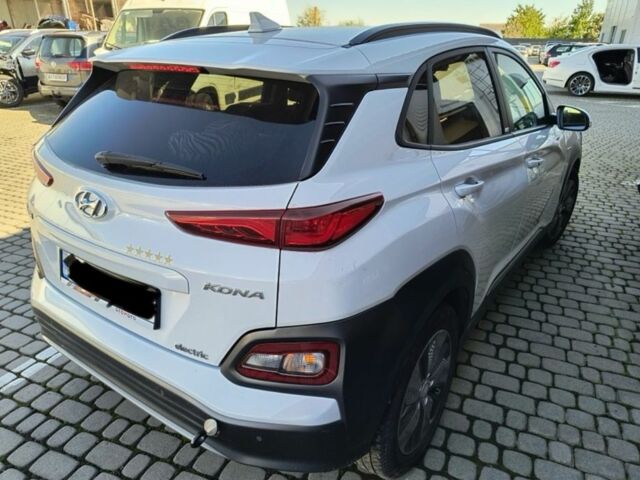 Белый Хендай Другая, объемом двигателя 0 л и пробегом 135 тыс. км за 12800 $, фото 3 на Automoto.ua