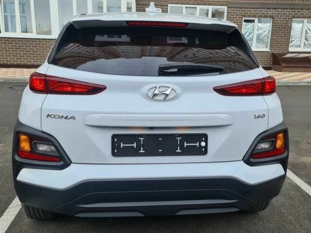 Білий Хендай Інша, об'ємом двигуна 1.6 л та пробігом 98 тис. км за 17500 $, фото 3 на Automoto.ua