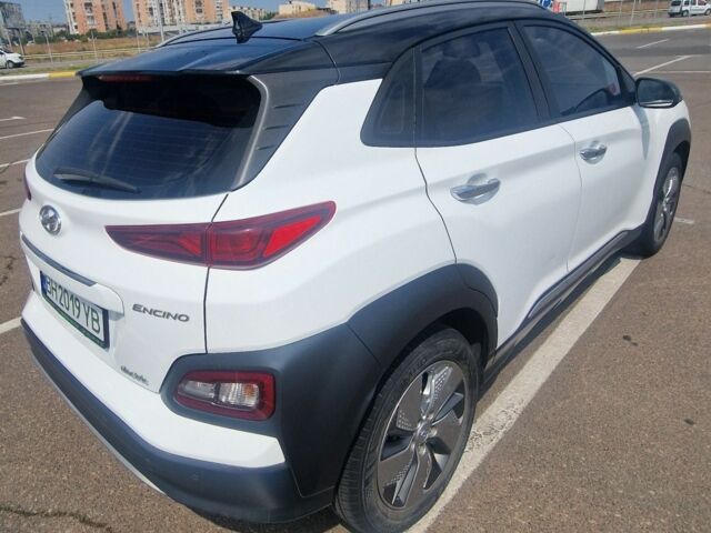 Белый Хендай Другая, объемом двигателя 0 л и пробегом 95 тыс. км за 15500 $, фото 9 на Automoto.ua