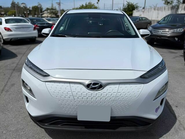 Белый Хендай Другая, объемом двигателя 0 л и пробегом 31 тыс. км за 10000 $, фото 1 на Automoto.ua