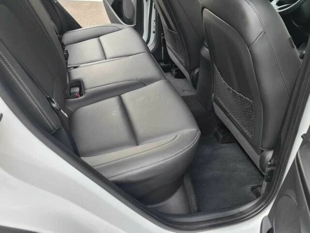 Білий Хендай Інша, об'ємом двигуна 1.6 л та пробігом 98 тис. км за 17500 $, фото 15 на Automoto.ua