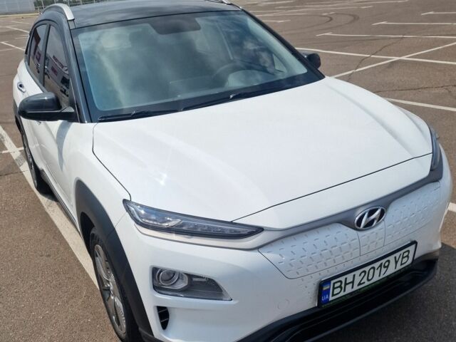 Белый Хендай Другая, объемом двигателя 0 л и пробегом 95 тыс. км за 15500 $, фото 3 на Automoto.ua