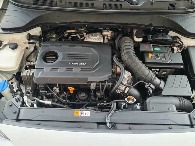 Білий Хендай Інша, об'ємом двигуна 1.6 л та пробігом 98 тис. км за 17500 $, фото 17 на Automoto.ua