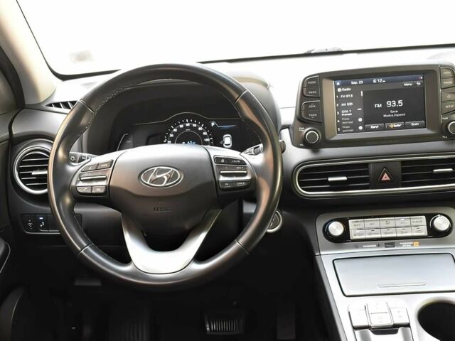 Белый Хендай Другая, объемом двигателя 0 л и пробегом 49 тыс. км за 12000 $, фото 10 на Automoto.ua