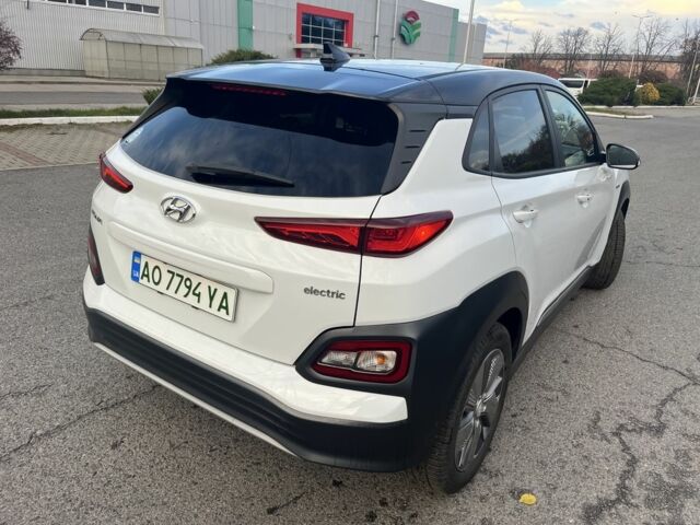 Белый Хендай Другая, объемом двигателя 0 л и пробегом 110 тыс. км за 16300 $, фото 3 на Automoto.ua