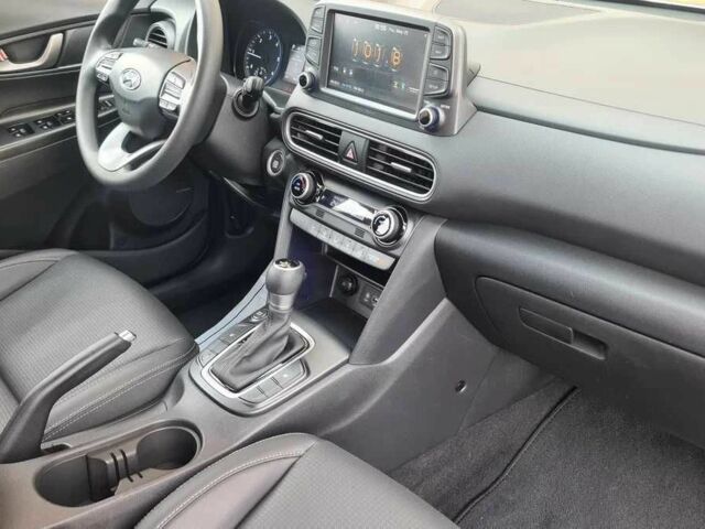 Білий Хендай Інша, об'ємом двигуна 1.6 л та пробігом 98 тис. км за 17500 $, фото 11 на Automoto.ua