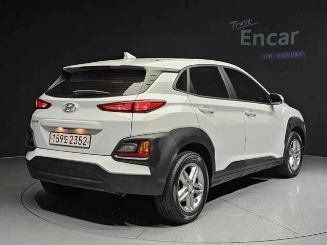 Белый Хендай Другая, объемом двигателя 1.6 л и пробегом 47 тыс. км за 13000 $, фото 2 на Automoto.ua