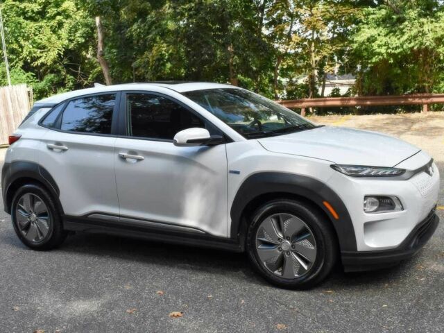 Белый Хендай Другая, объемом двигателя 0 л и пробегом 37 тыс. км за 7800 $, фото 6 на Automoto.ua