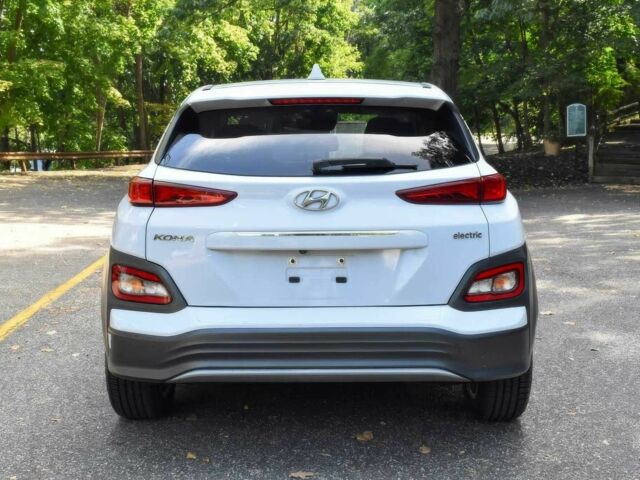 Белый Хендай Другая, объемом двигателя 0 л и пробегом 37 тыс. км за 7800 $, фото 3 на Automoto.ua