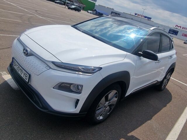 Белый Хендай Другая, объемом двигателя 0 л и пробегом 95 тыс. км за 15500 $, фото 5 на Automoto.ua