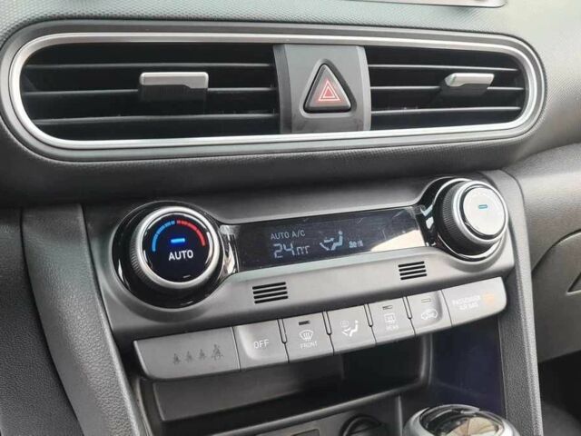 Білий Хендай Інша, об'ємом двигуна 1.6 л та пробігом 98 тис. км за 17500 $, фото 9 на Automoto.ua