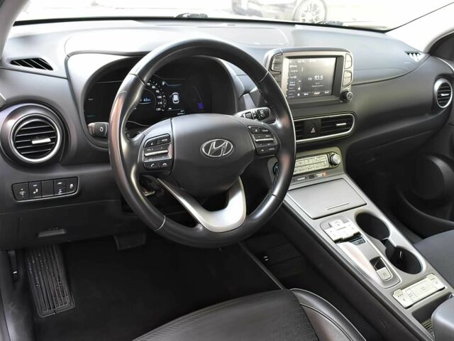 Белый Хендай Другая, объемом двигателя 0 л и пробегом 49 тыс. км за 12000 $, фото 9 на Automoto.ua