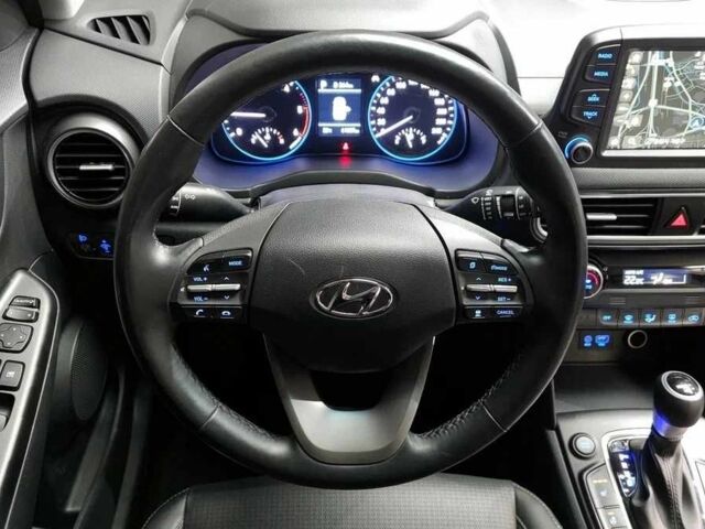 Белый Хендай Другая, объемом двигателя 1.6 л и пробегом 47 тыс. км за 13000 $, фото 7 на Automoto.ua