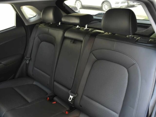 Белый Хендай Другая, объемом двигателя 0 л и пробегом 37 тыс. км за 7800 $, фото 11 на Automoto.ua