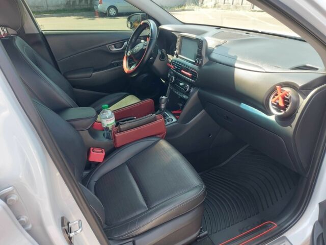 Белый Хендай Другая, объемом двигателя 1.6 л и пробегом 40 тыс. км за 20300 $, фото 5 на Automoto.ua