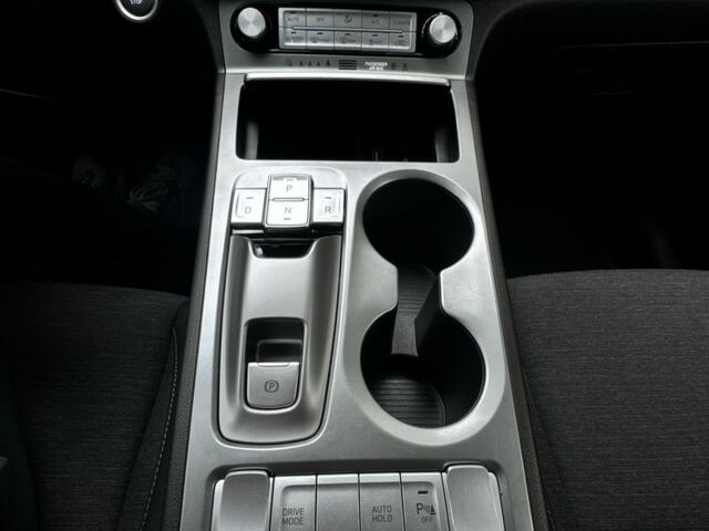 Белый Хендай Другая, объемом двигателя 0 л и пробегом 103 тыс. км за 17699 $, фото 16 на Automoto.ua