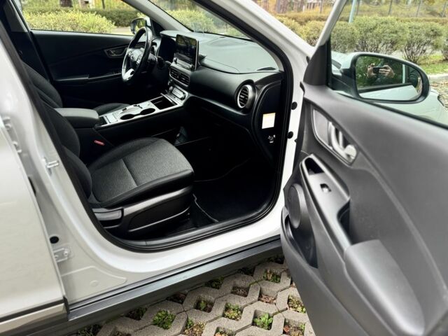 Белый Хендай Другая, объемом двигателя 0 л и пробегом 103 тыс. км за 17699 $, фото 23 на Automoto.ua