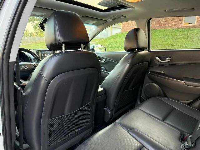 Белый Хендай Другая, объемом двигателя 1.6 л и пробегом 30 тыс. км за 4800 $, фото 11 на Automoto.ua