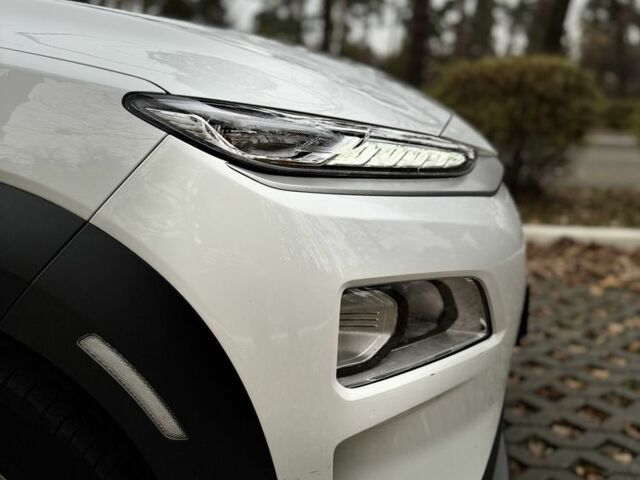 Белый Хендай Другая, объемом двигателя 0 л и пробегом 58 тыс. км за 17499 $, фото 3 на Automoto.ua