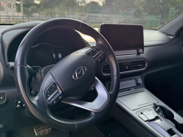 Белый Хендай Другая, объемом двигателя 0 л и пробегом 100 тыс. км за 16300 $, фото 5 на Automoto.ua