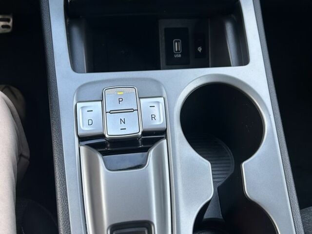 Белый Хендай Другая, объемом двигателя 0 л и пробегом 109 тыс. км за 16204 $, фото 11 на Automoto.ua