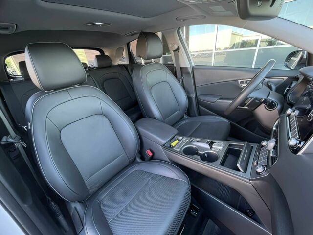 Белый Хендай Другая, объемом двигателя 0 л и пробегом 45 тыс. км за 9600 $, фото 10 на Automoto.ua