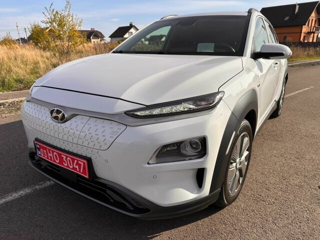 Белый Хендай Другая, объемом двигателя 0 л и пробегом 68 тыс. км за 17750 $, фото 5 на Automoto.ua