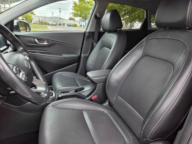 Белый Хендай Другая, объемом двигателя 1.6 л и пробегом 49 тыс. км за 15000 $, фото 8 на Automoto.ua