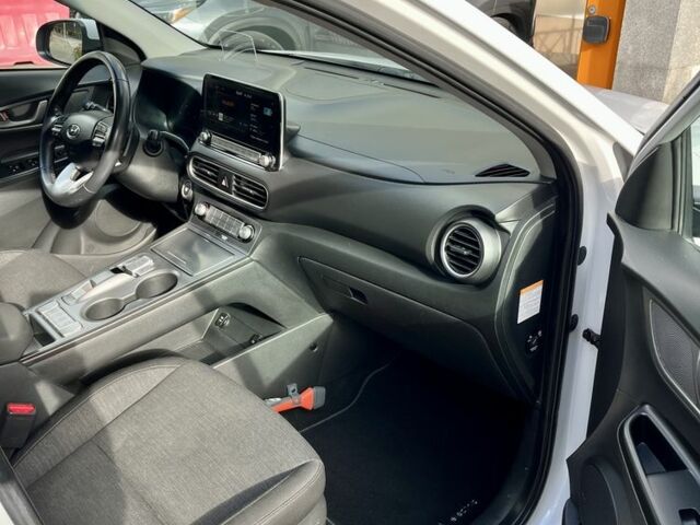 Белый Хендай Другая, объемом двигателя 0 л и пробегом 115 тыс. км за 16900 $, фото 6 на Automoto.ua