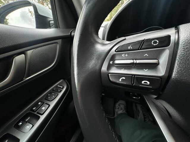 Белый Хендай Другая, объемом двигателя 0 л и пробегом 103 тыс. км за 17699 $, фото 14 на Automoto.ua